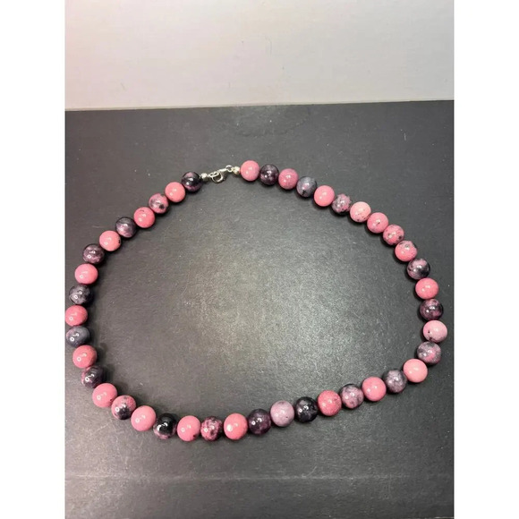 Rhodonite beaded necklace with sterling silver clasp - Picture 1 of 11